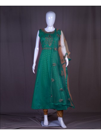 Green Coloured Cotton Zari Embroidery Work Kurti Set